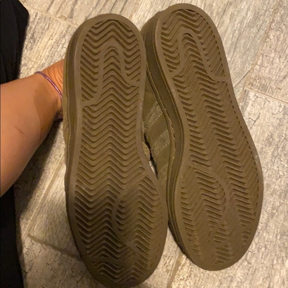 Adidas - Picture 3 of 5